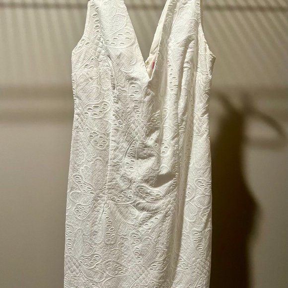 Lily Pulitzer Madden Jumbo Petal Eyelet Pattern Dress - NWT - Size 2 - Picture 2 of 5